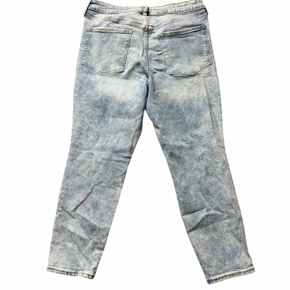 Old Navy Women's Light Blue Straight Leg Jeans